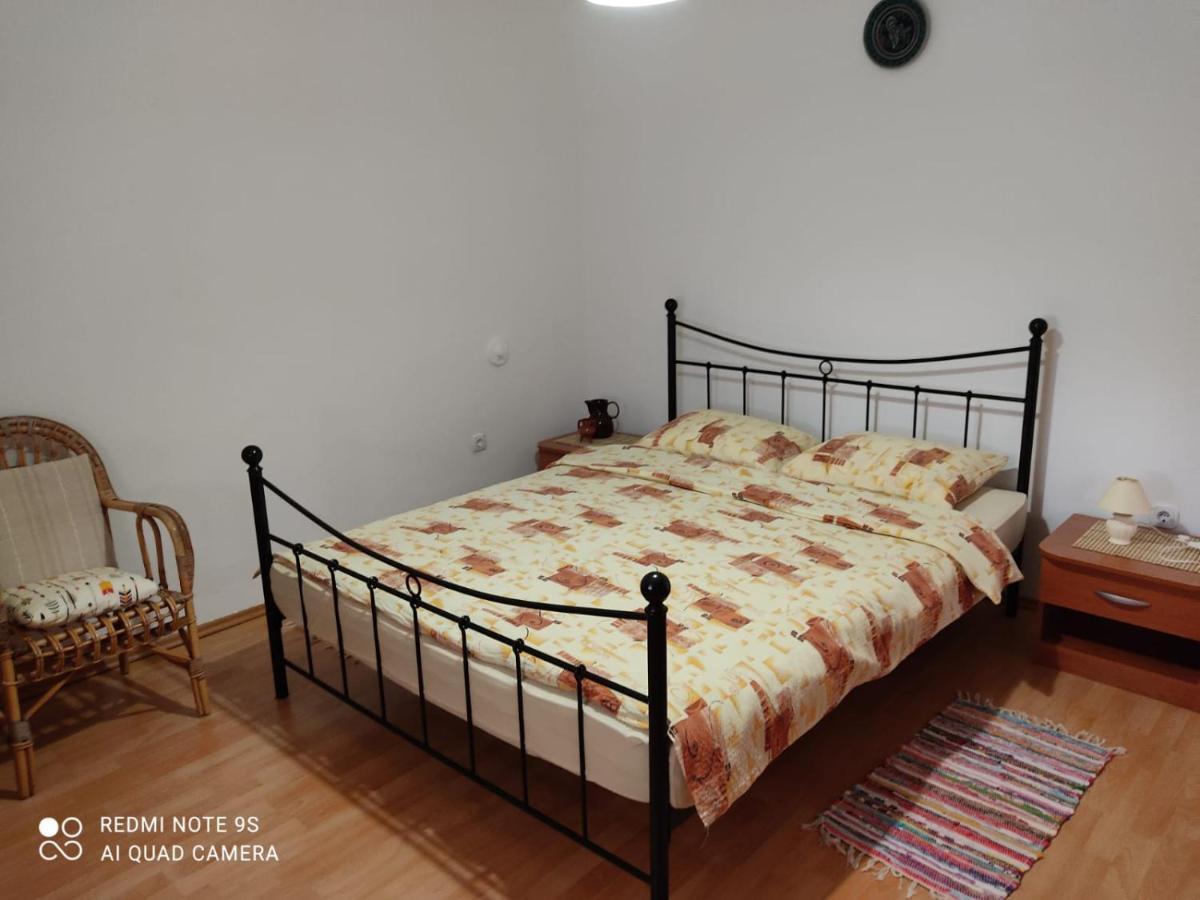 Apartmani Iva Sveti Juraj Buitenkant foto