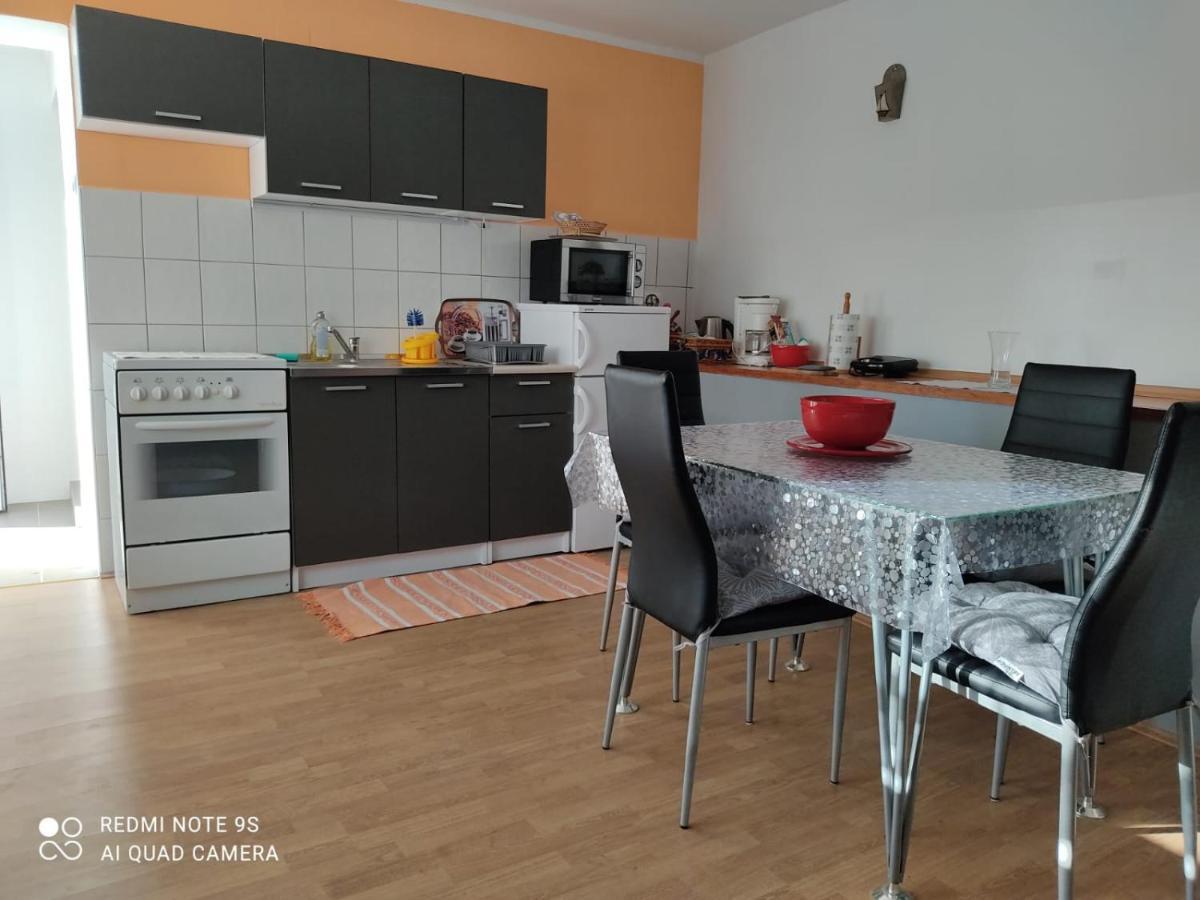 Apartmani Iva Sveti Juraj Buitenkant foto